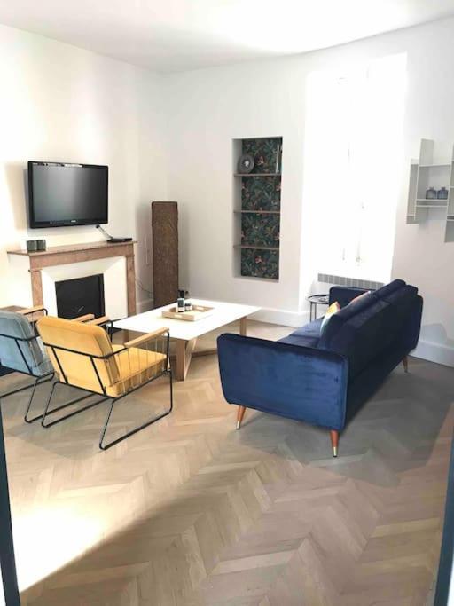 Grand Appartement En Maison De Ville Valréas 外观 照片