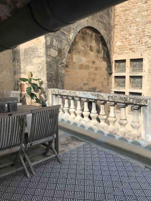 Grand Appartement En Maison De Ville Valréas 外观 照片