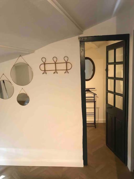 Grand Appartement En Maison De Ville Valréas 外观 照片